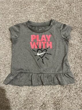 Nike Dri-FIT Baby Girl Short Sleeve Top Shirt Gray Pink Size 9 Months 9M Ruffles
